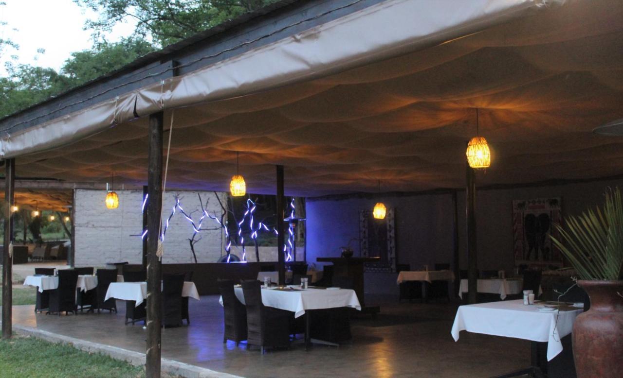 Lions Rock Rapids - Luxury Tented Camp ヘイジービュー エクステリア 写真